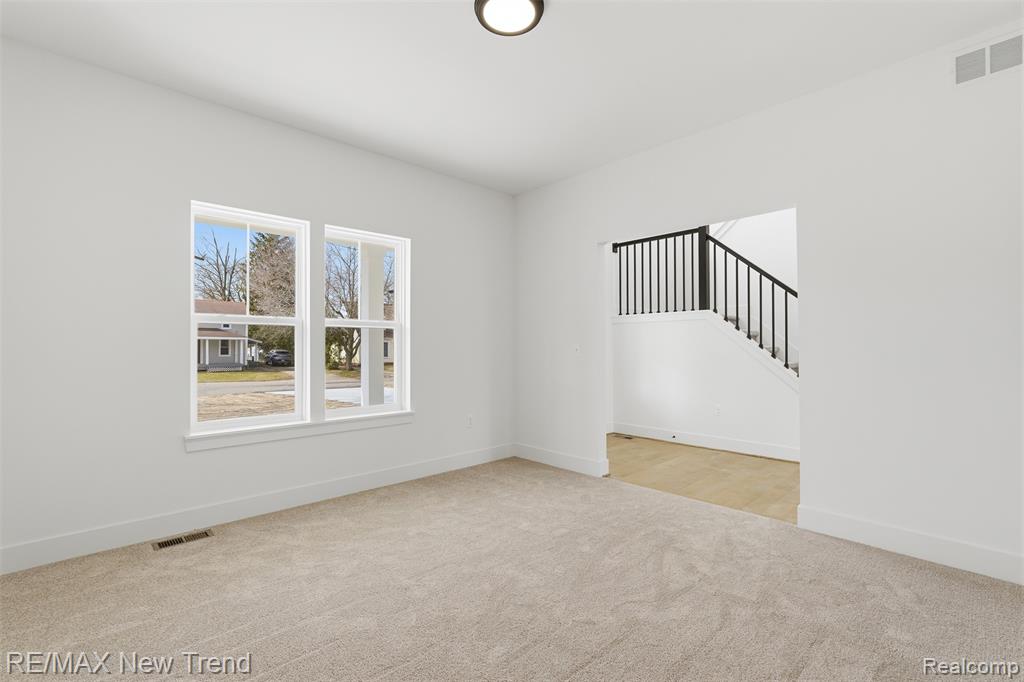 321 Dean Street, Milford, MI 48381 — Photo 9
