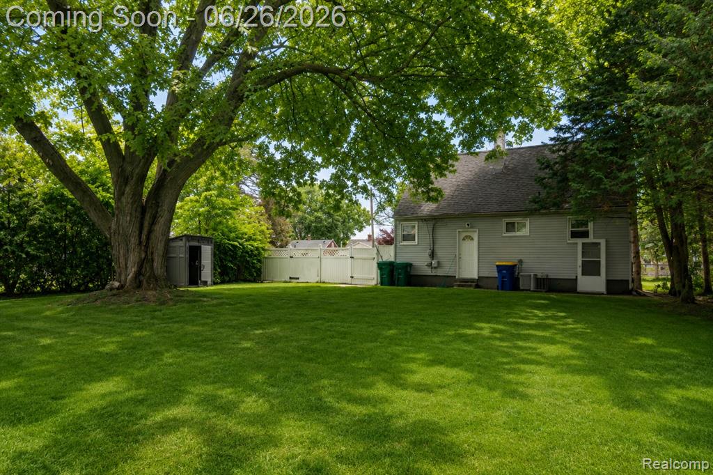 28546 Marquette Street, Garden City, MI — Photo 26
