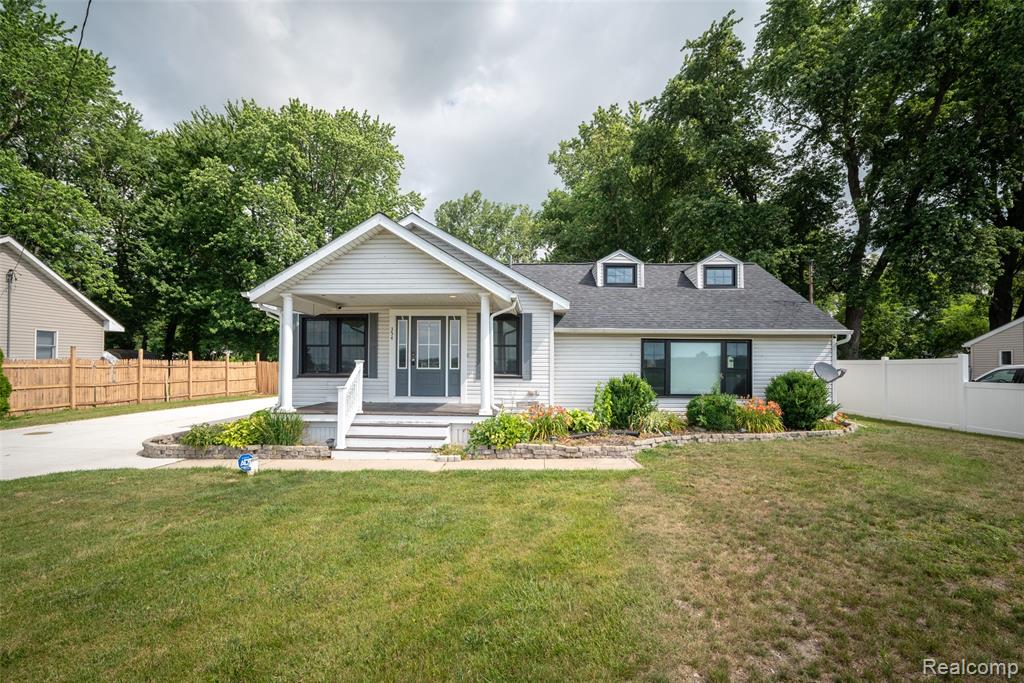 354 W Erie Road, Temperance, MI 48182