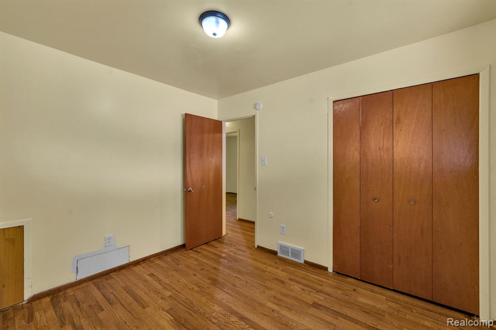 5320 Bedford Street, Dearborn Heights, MI 48125 — Photo 22