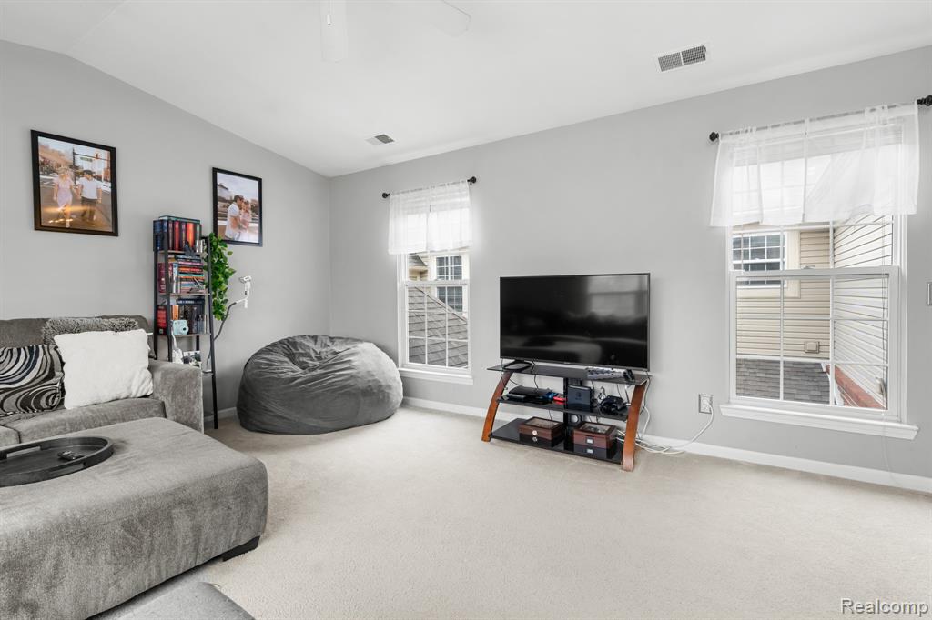 43492 Pendleton Circle, 12, Sterling Heights, MI 48313 — Photo 18