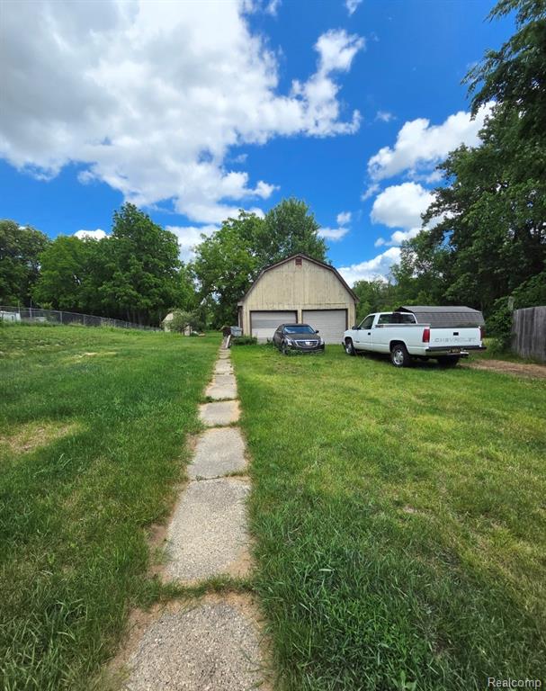 4733 Jamm Road, Lake Orion, MI — Photo 11
