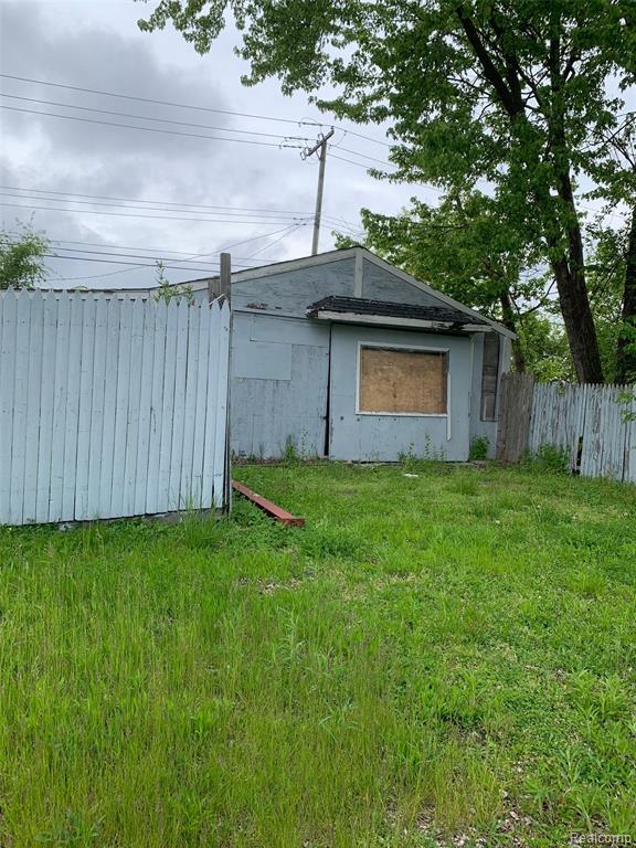 321 17th Street, Port Huron, MI 48060 — Photo 7