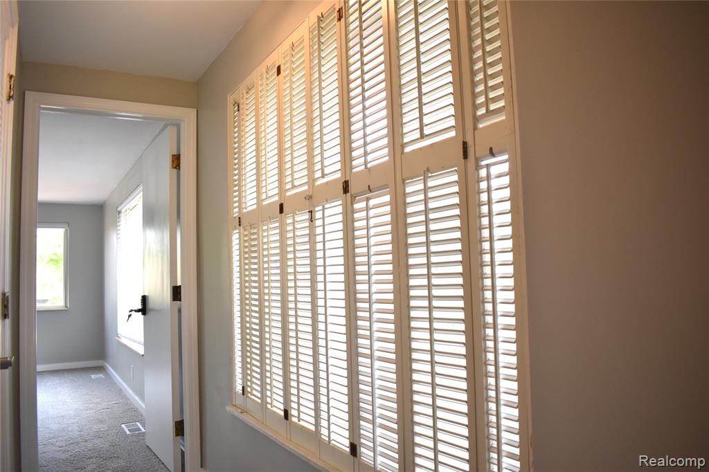 2073 Bordeaux Street, West Bloomfield, MI 48323 — Photo 41