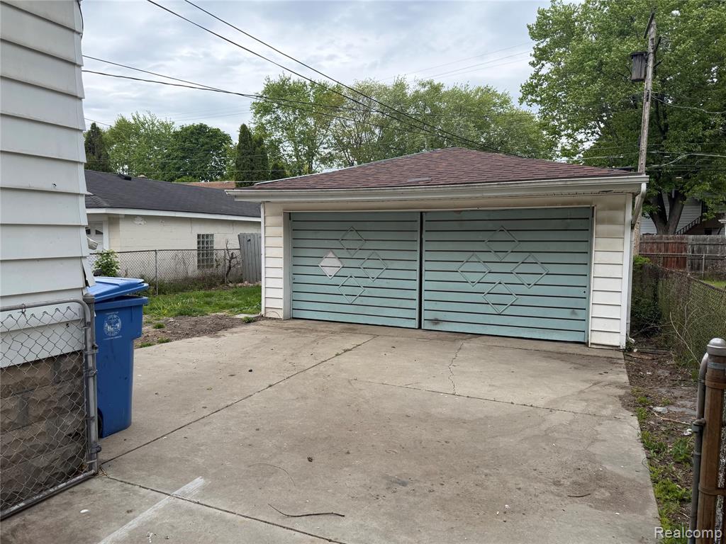 4204 Hipp Street, Dearborn Heights, MI 48125 — Photo 2