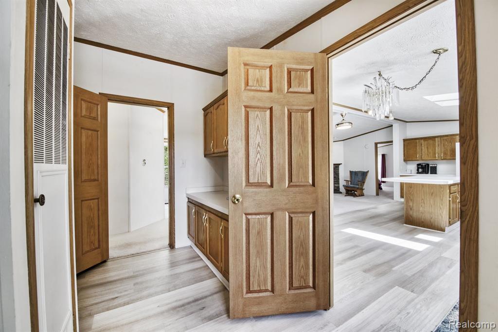 917 E HOADLEY Street, MI 49802 — Photo 22