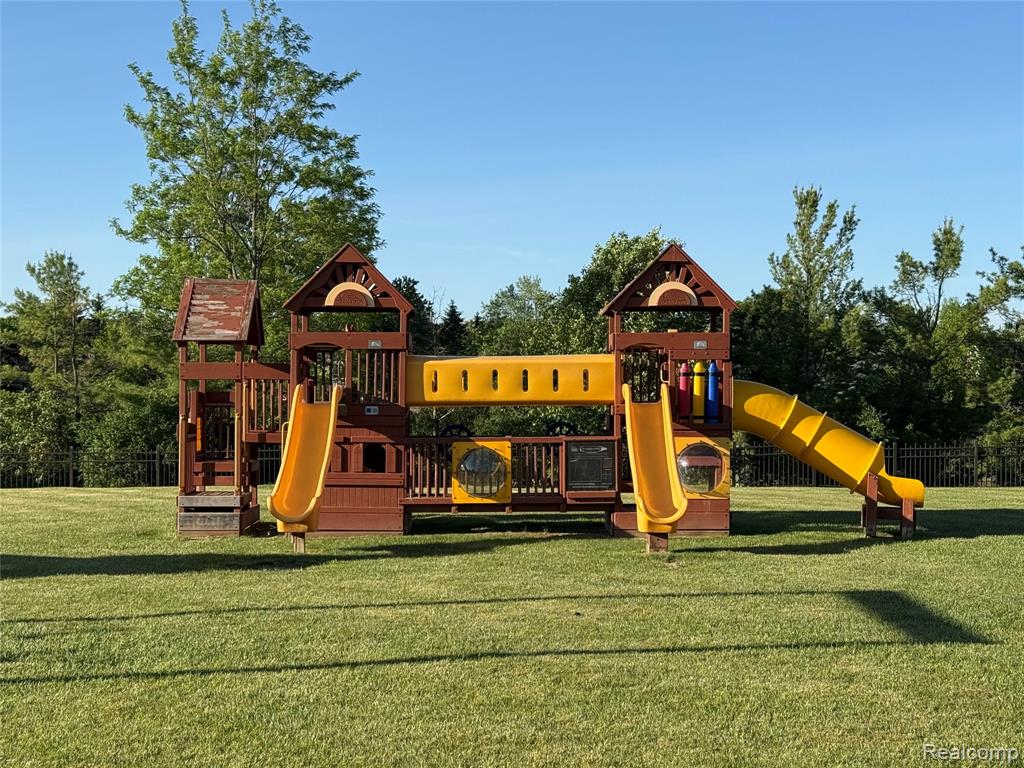 4076 Ash Tree Lane, Howell, MI 48843 — Photo 40