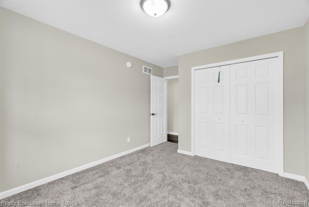 4080 Lancaster Drive, Fort Gratiot, MI 48059 — Photo 22