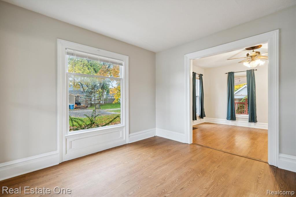 95 N WASHINGTON Street, Oxford, MI 48371 — Photo 7