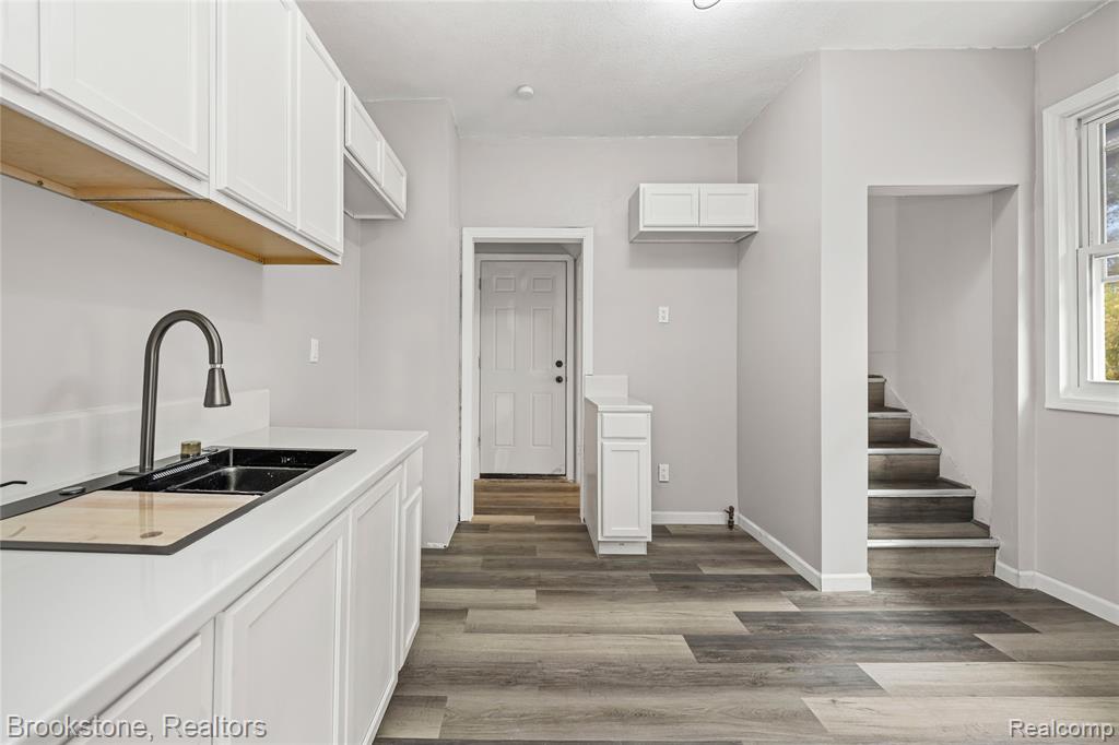 4888 Maxwell Street, Detroit, MI 48214 — Photo 19