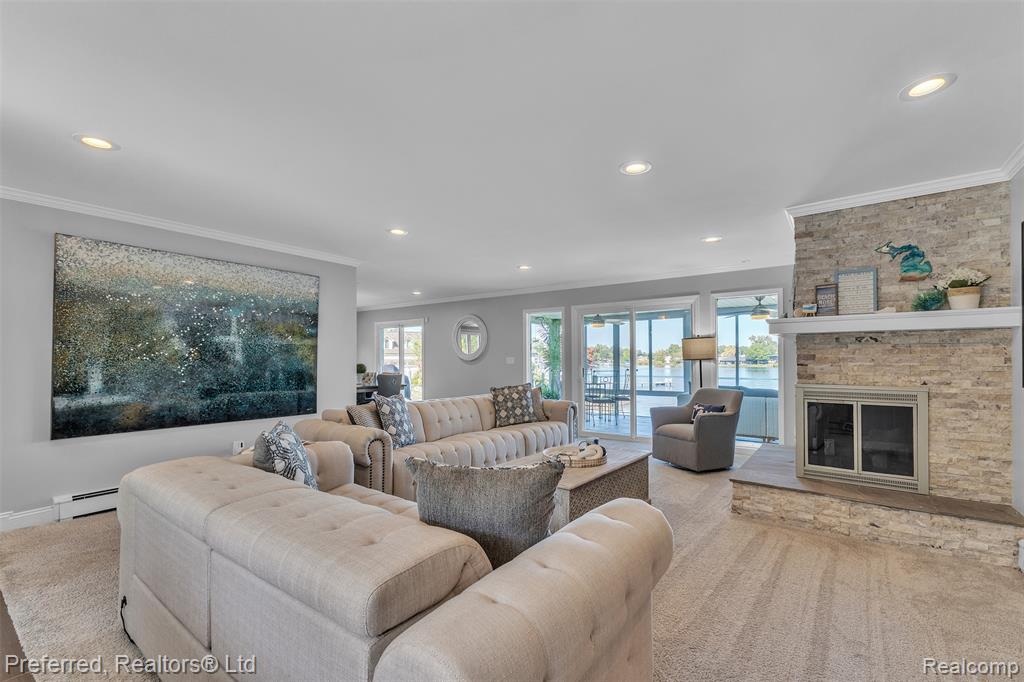 7660 Maceday Lake Road, Waterford, MI 48329 — Photo 9