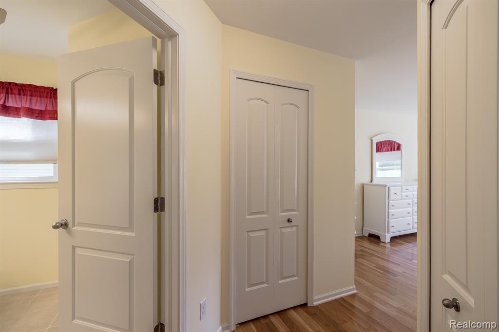 5985 Baypointe Boulevard, Clarkston, MI — Photo 28