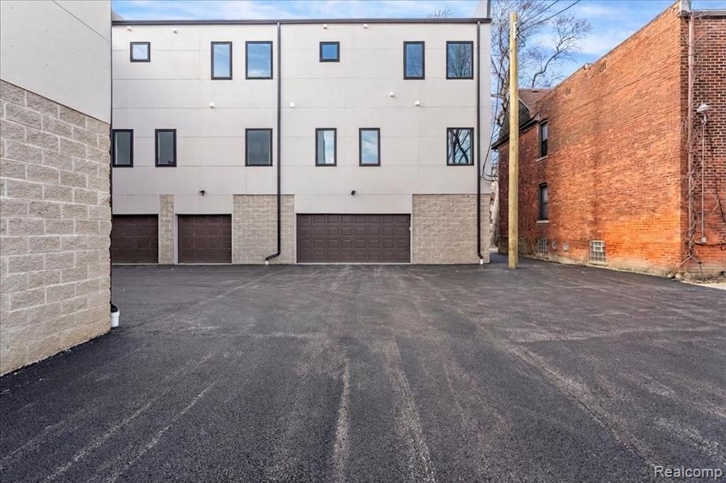 8744 SECOND Avenue, Unit #4, Detroit, MI 48202 — Photo 38