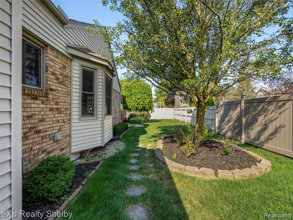 52873 D W Seaton Drive, New Baltimore, MI 48047 — Photo 25