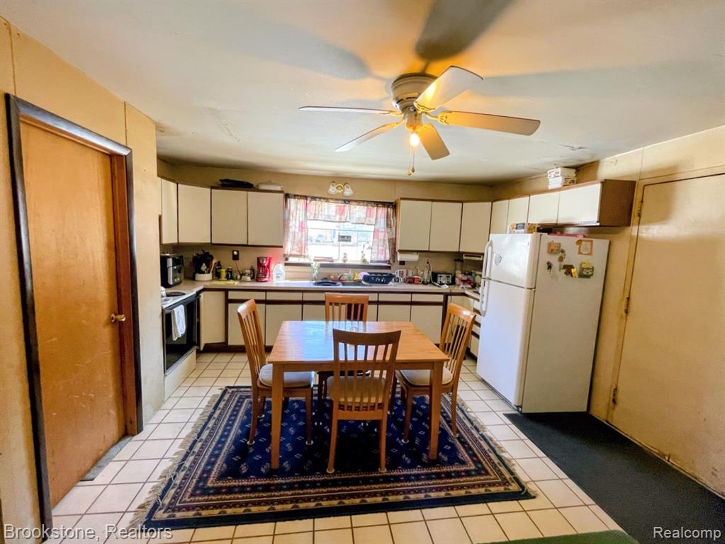 4354 Grass Lake Road, White Lake, MI 48383 — Photo 7