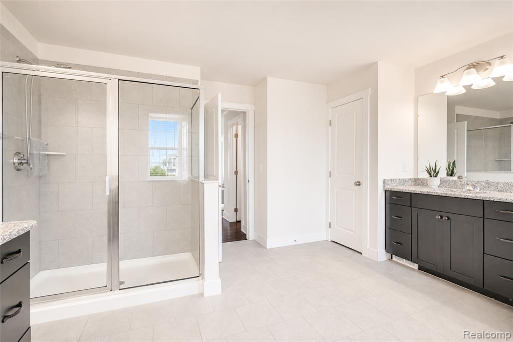 51040 Woodford Drive, Canton, MI 48188 — Photo 44