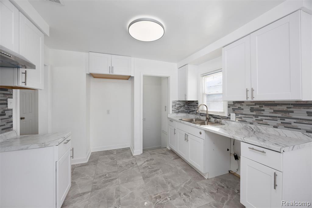 19286 Northrop Street, Detroit, MI 48219 — Photo 10