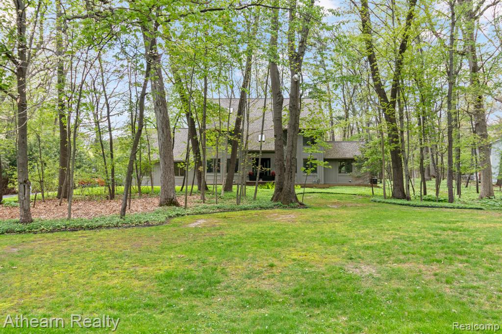 5126 Braddock Court, Brighton, MI 48114 — Photo 5