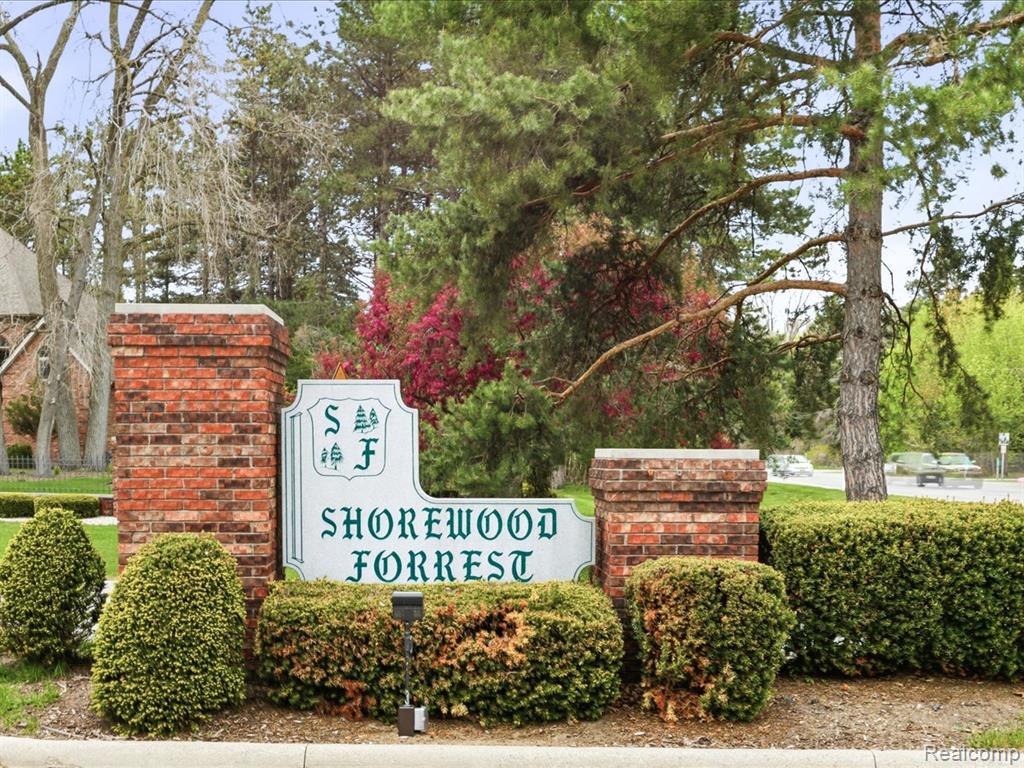 2837 Shorewood Boulevard, Fort Gratiot, MI 48059 — Photo 5