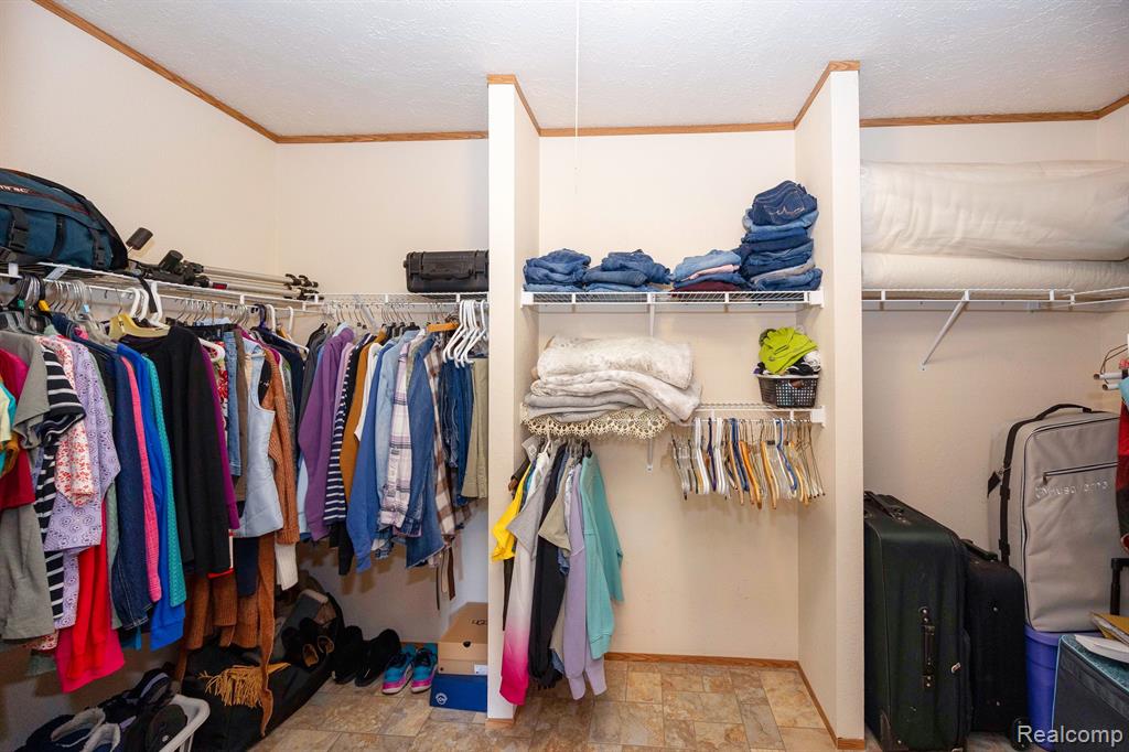 7437 NORFOLK Drive, Onsted, MI 49265 — Photo 18