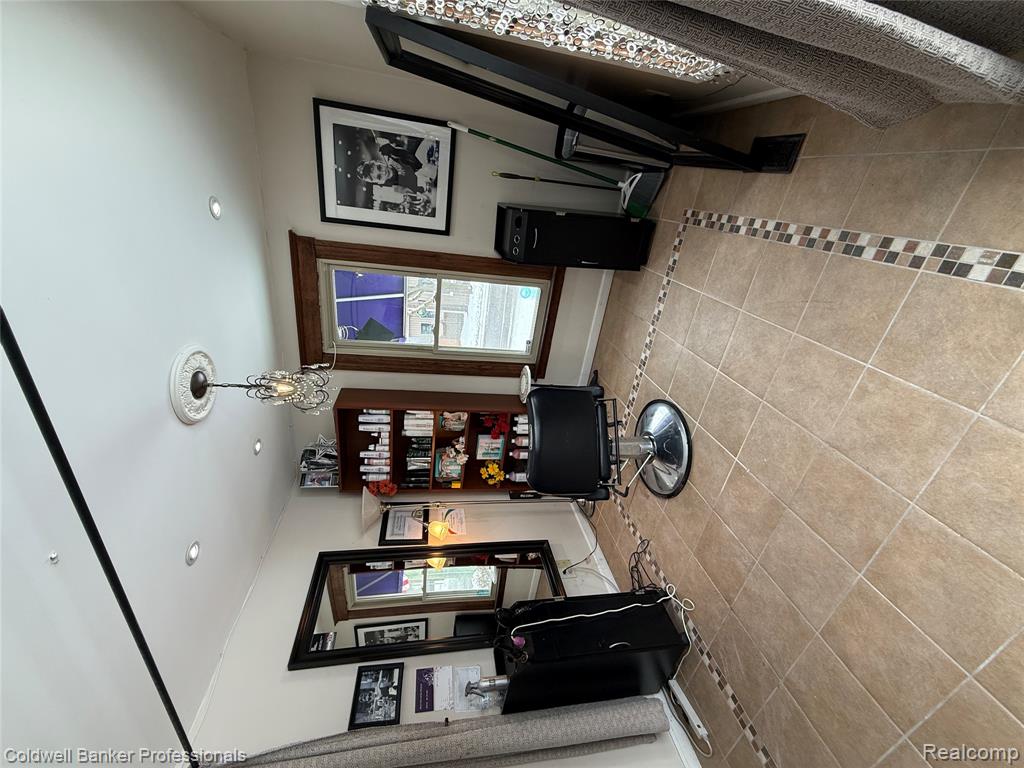402 EAST Street, Rochester, MI 48307 — Photo 6