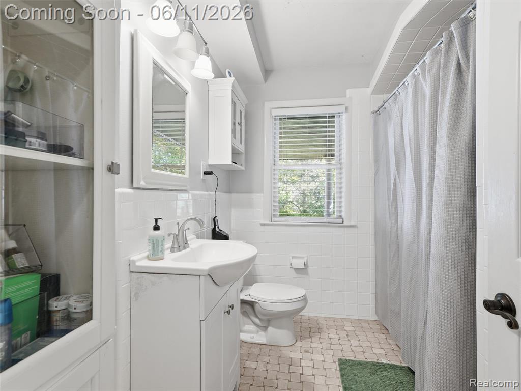4133 Berkshire Road, Royal Oak, MI 48073 — Photo 18