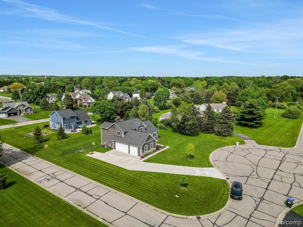 9139 LANNING Lane, Brighton, MI 48116 — Photo 35