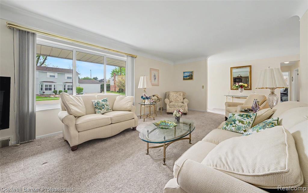 23305 N Rosedale Court, Saint Clair Shores, MI 48080 — Photo 9