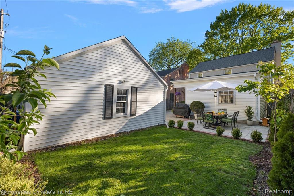 206 McKinley Avenue, Grosse Pointe Farms, MI 48236 — Photo 25
