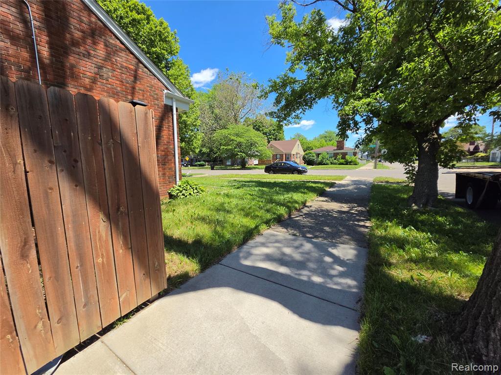 20005 Regent Drive, Detroit, MI 48205 — Photo 7