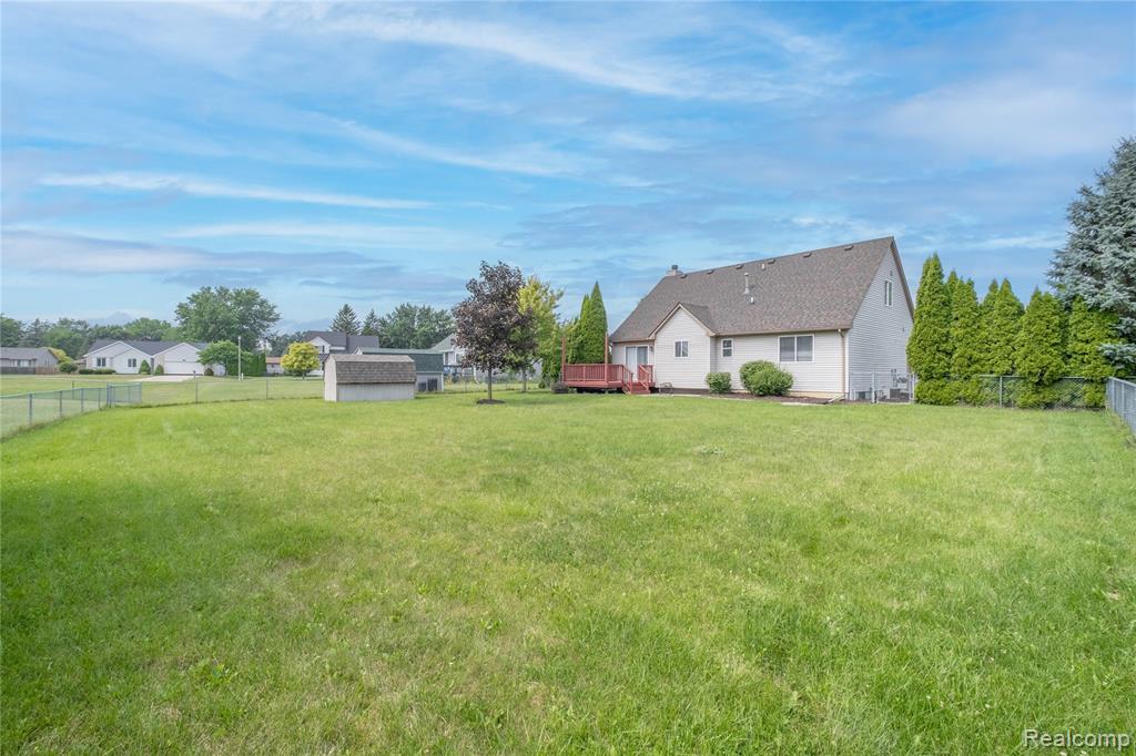 8454 Deer Field Drive, Davison, MI 48423 — Photo 5