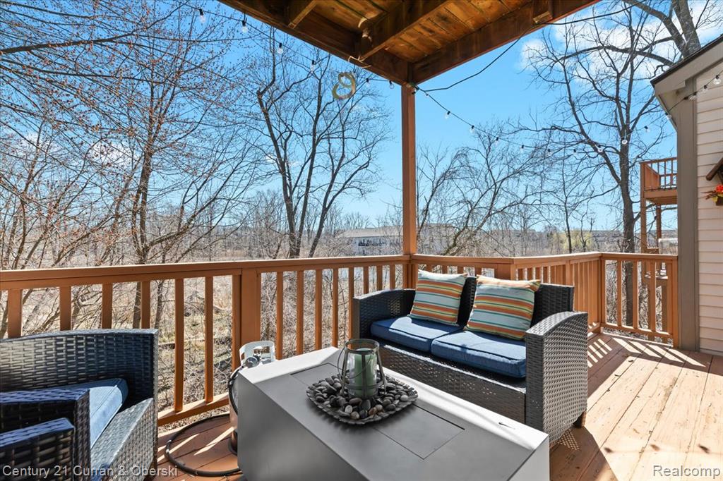 619 Winwood Circle, Walled Lake, MI 48390 — Photo 13