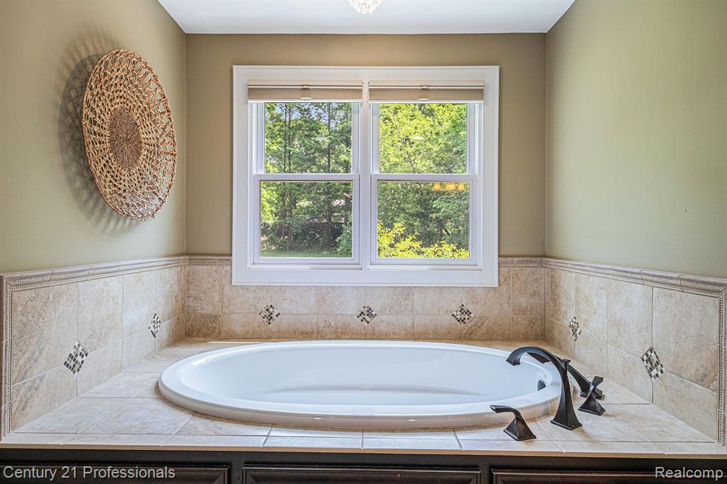 7220 Hillside Drive, Clarkston, MI — Photo 23