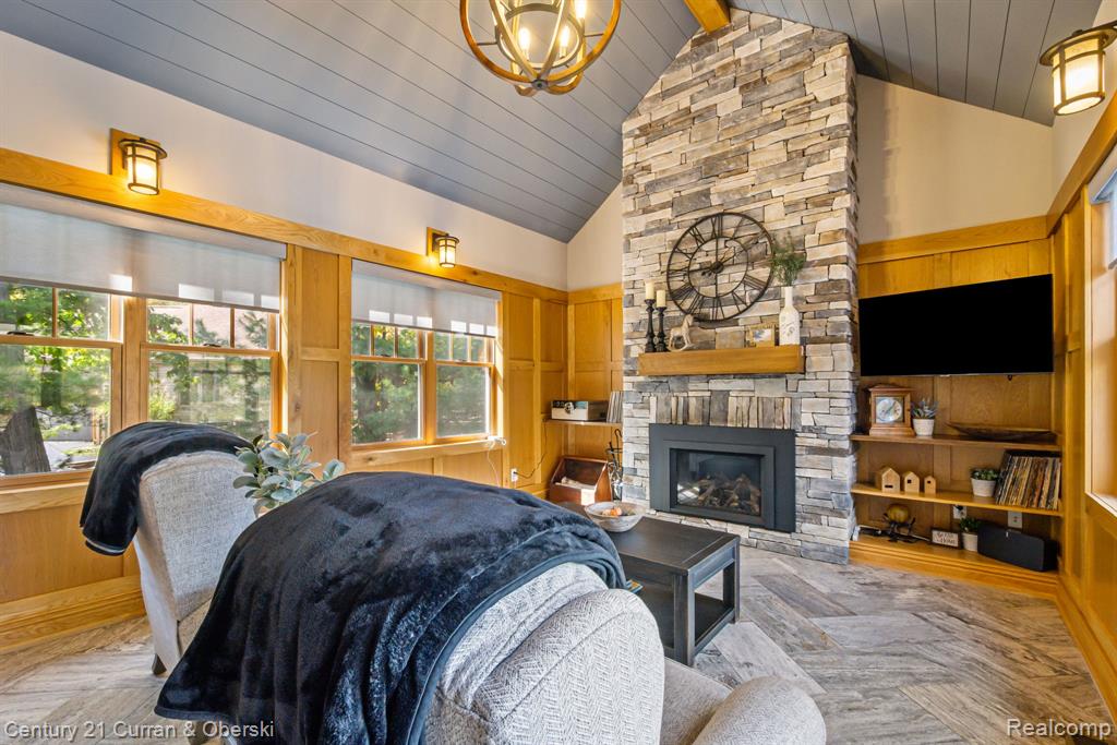 1306 Victoria Lane, Fenton, MI 48430 — Photo 18