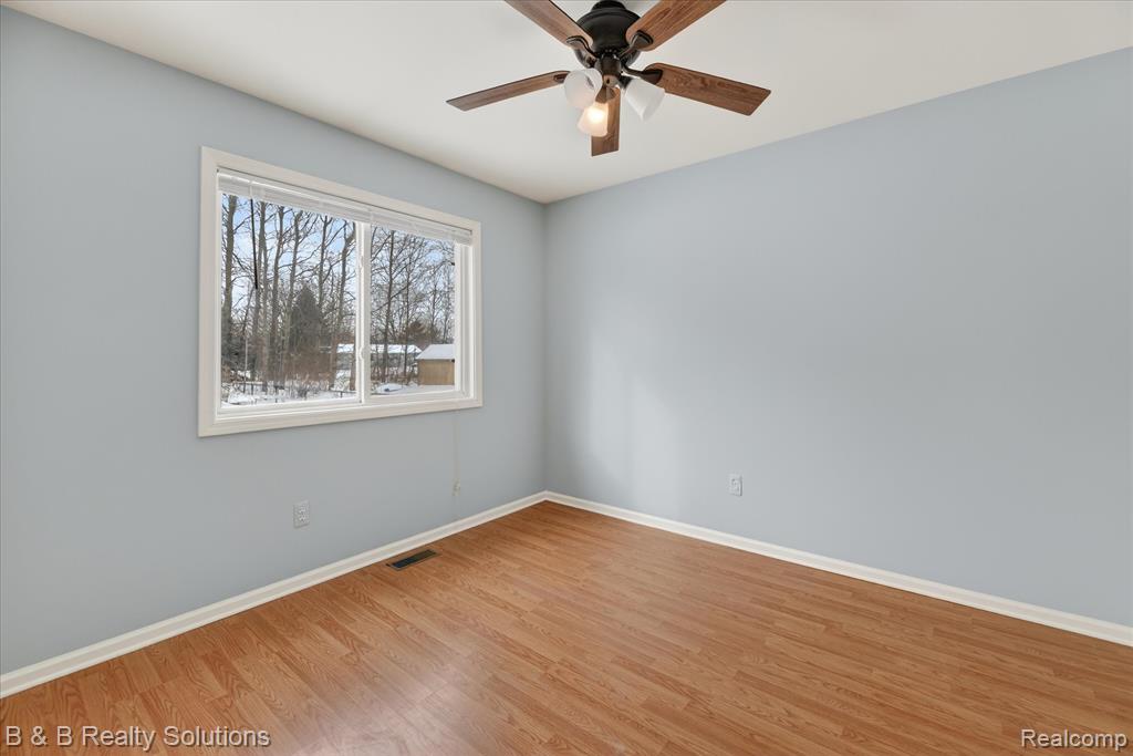 5769 Cobblestone Drive, North Branch, MI 48461 — Photo 28