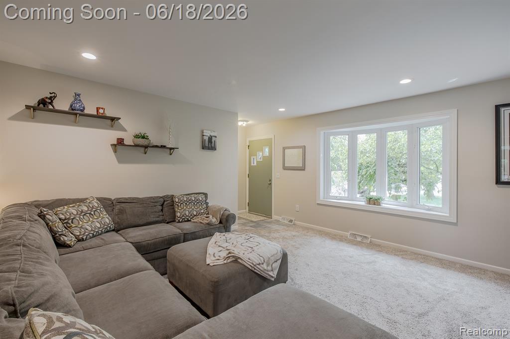 880 Joslyn Road, Lake Orion, MI 48362 — Photo 6