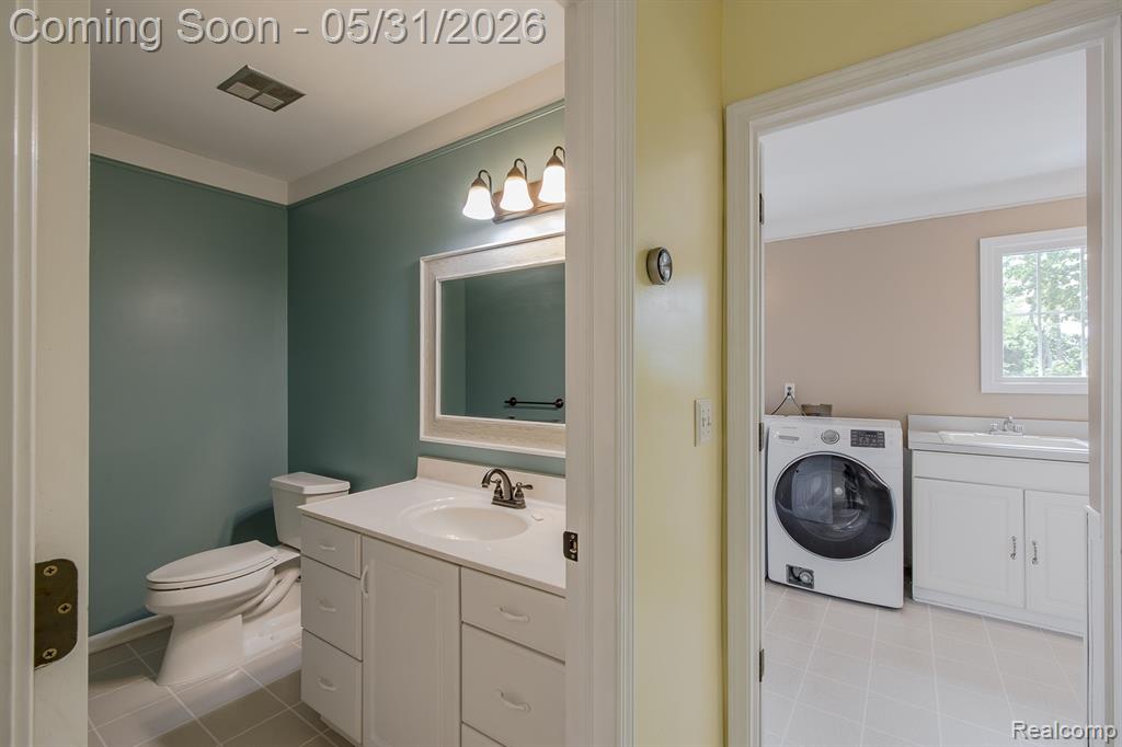 5020 Whitlow Court, Commerce Twp, MI 48382 — Photo 15