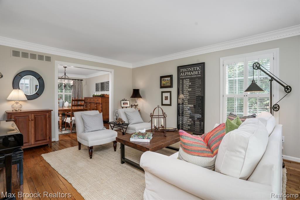 773 WOODCHESTER Drive, Bloomfield Hills, MI 48304 — Photo 8