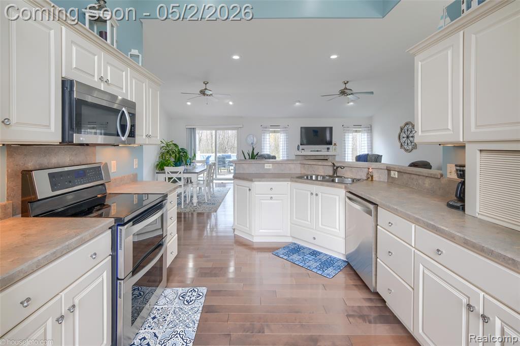 7240 Parkridge Parkway, Swartz Creek, MI 48473 — Photo 21