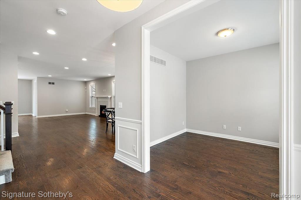 4130 Ellwood Avenue, Berkley, MI 48072 — Photo 4
