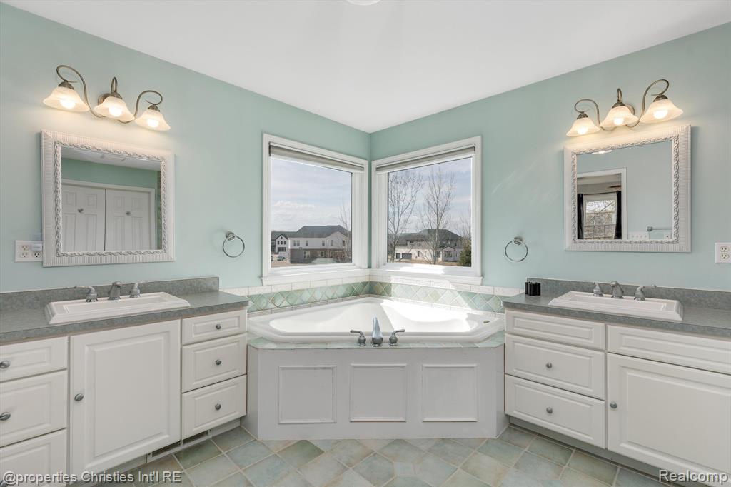 49730 8 MILE Road, Northville, MI 48167 — Photo 27