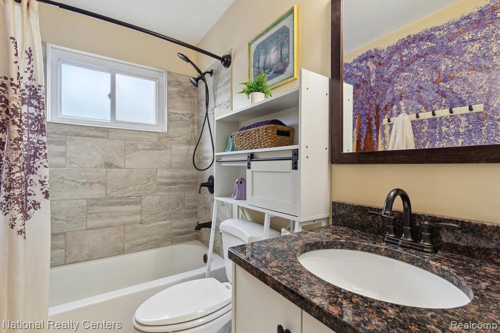 4458 Harding Street, Dearborn Heights, MI 48125 — Photo 15