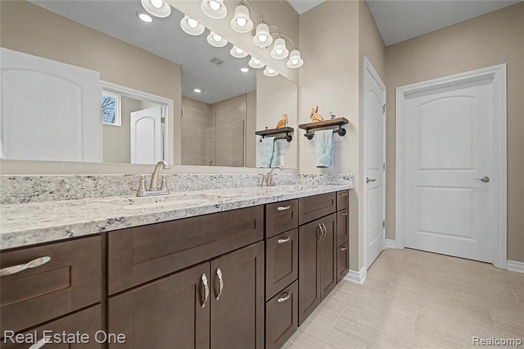 8370 Grist Mill Drive, Fenton, MI 48430 — Photo 21