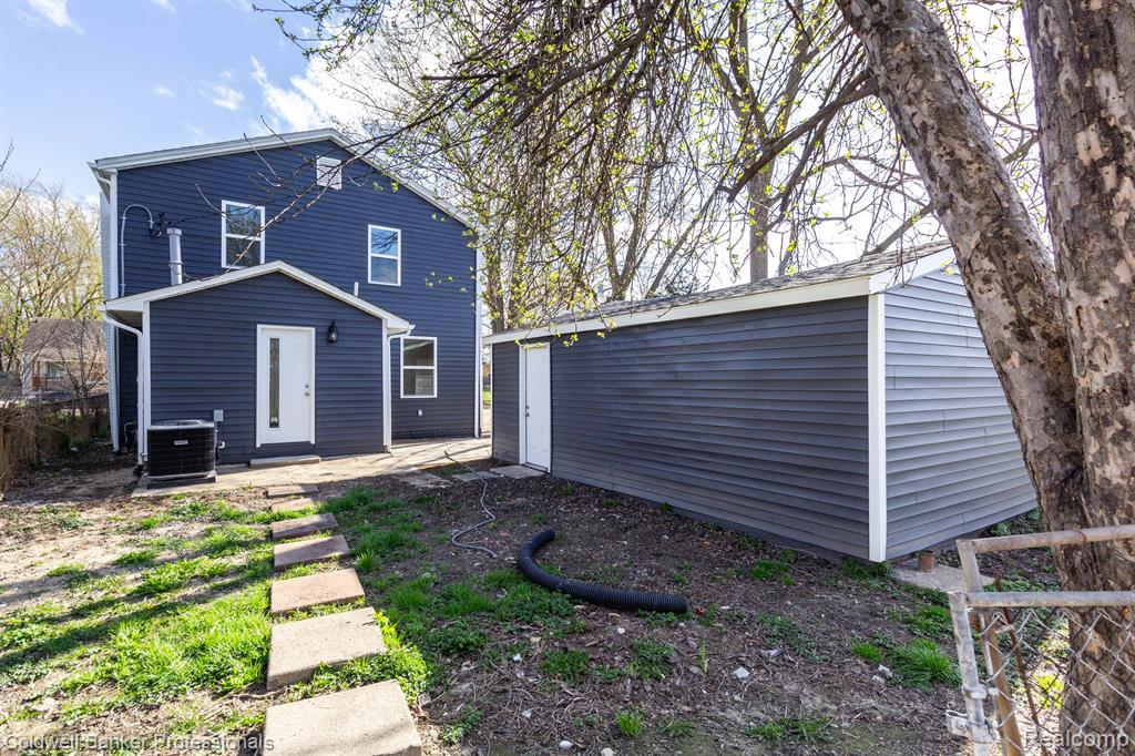8237 PACKARD Avenue, Warren, MI 48089 — Photo 40