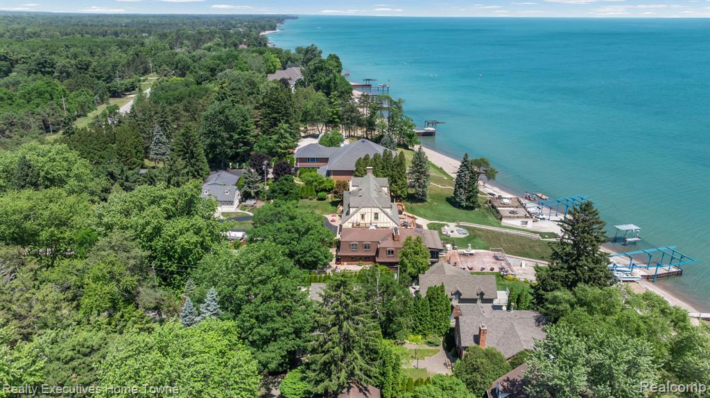 8308 Lakeshore, Burtchville, MI 48059 — Photo 27