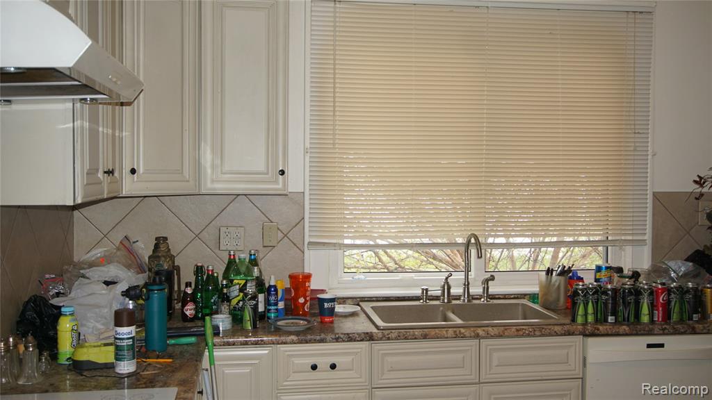 4041 Dodge Street, Detroit, MI 48211 — Photo 8