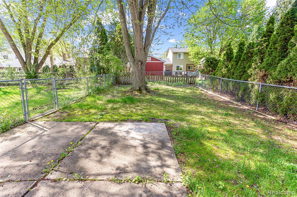 46323 Gainsborough Drive, Canton, MI 48187 — Photo 11
