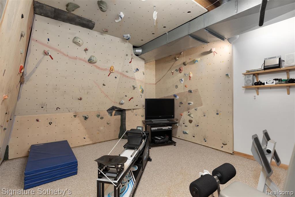 5160 Greenbriar Drive, West Bloomfield, MI 48323 — Photo 33