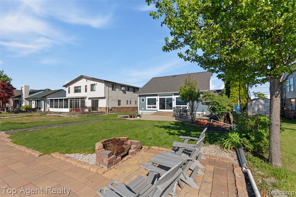 7910 ANCHOR BAY Drive, Clay, MI 48001 — Photo 36