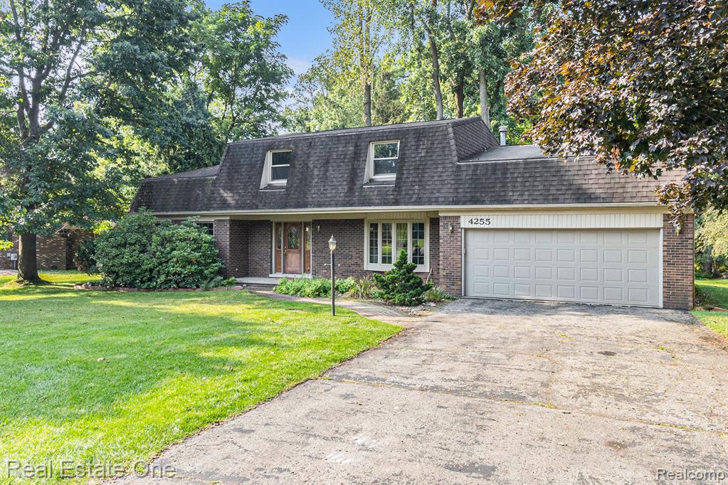 4255 Petrel Court, Highland, MI — Photo 43